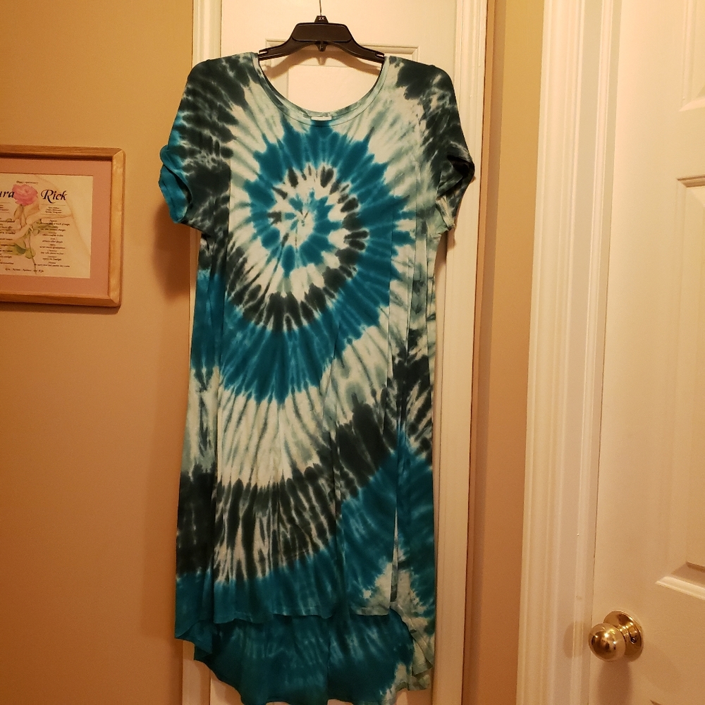 🌷Tie dye lularoe carly🌷
